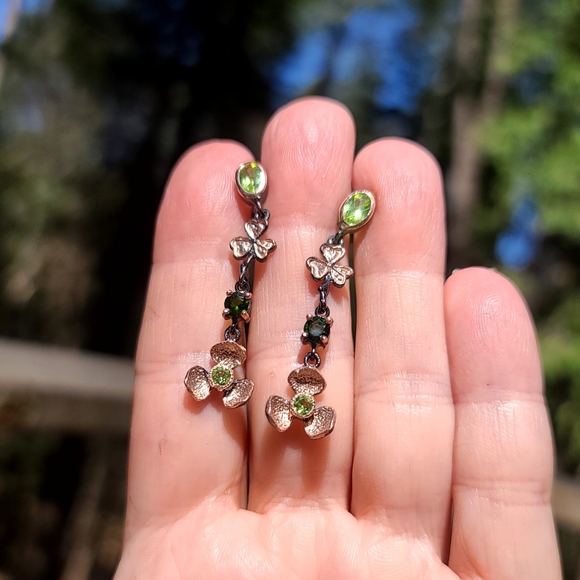 Peridot & crome Diopside Rose Gold dramatic Earrings - Picture 4 of 5